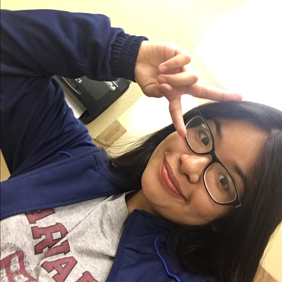 Meet your Posher, Cristina - Picture 4 of 5